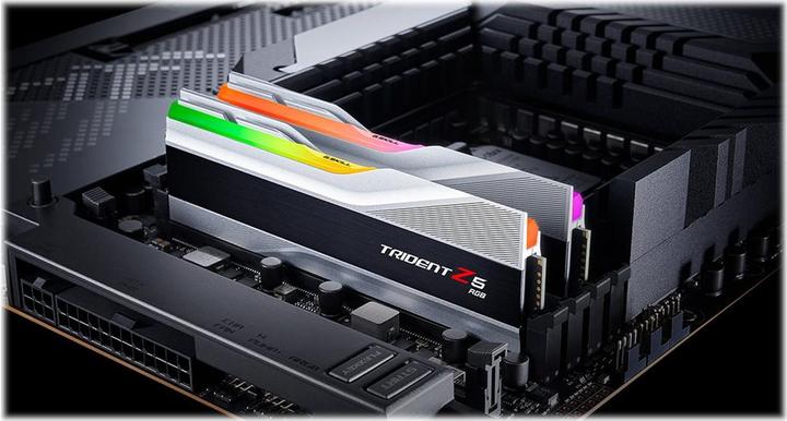 Actual product image G.Skill Trident Z5 RGB (2 x 16GB, 5200 MHz, DDR5 RAM, DIMM)