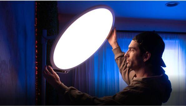 Actual product image Amaran Verge Max Kit-White (EU) (Studio light)