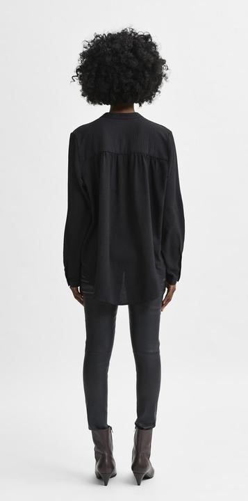 Image du produit Selected Femme Haut droit col V (40)