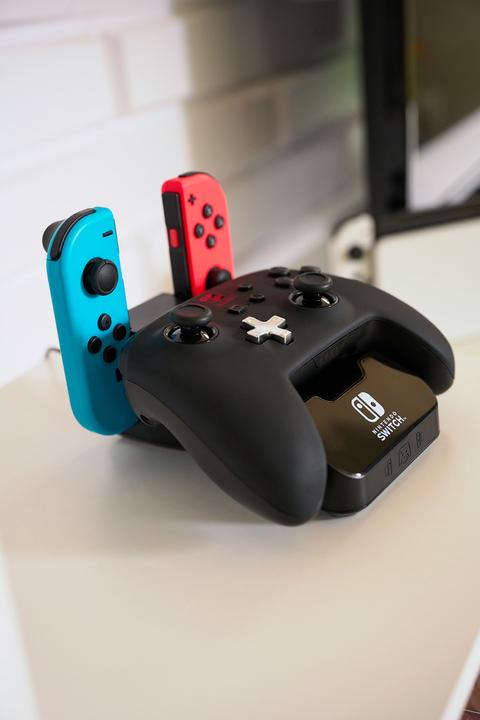 Produktbild PowerA Controller-Ladestation von für Nintendo Switch (Switch, Switch OLED)