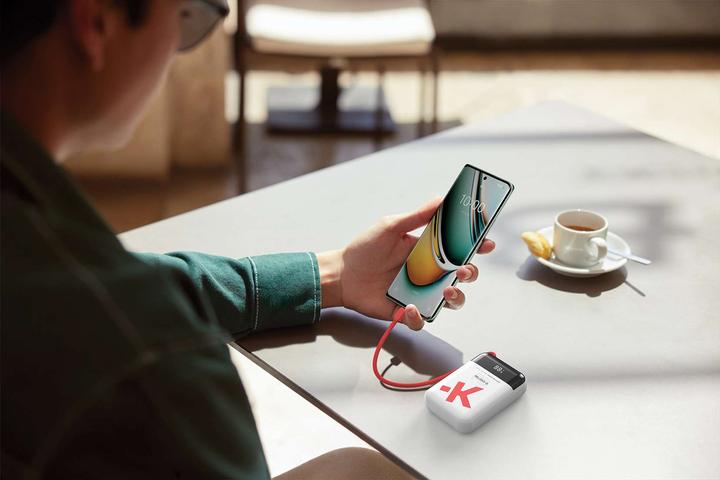 Produktbild Skross Reload 10 Travel (10000 mAh, 22 W, 37 Wh)