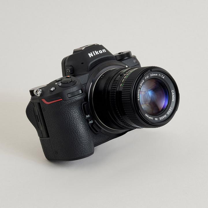 Produktbild Urth Lens Mount Adapter: Compatible with Canon FD Lens to Nikon Z Camera Body