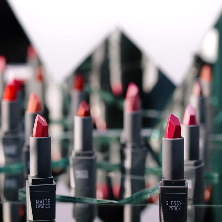 Produktbild Alix Avien Glossy Lipstick Raspberry Marmalade 324 (RASPBERRY MARMALADE)