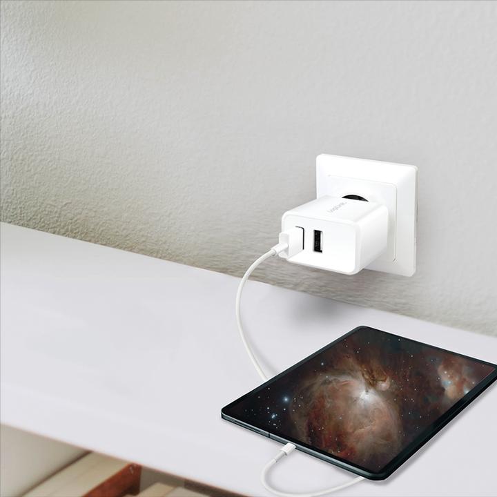 Actual product image LogiLink USB socket adapter (12 W)