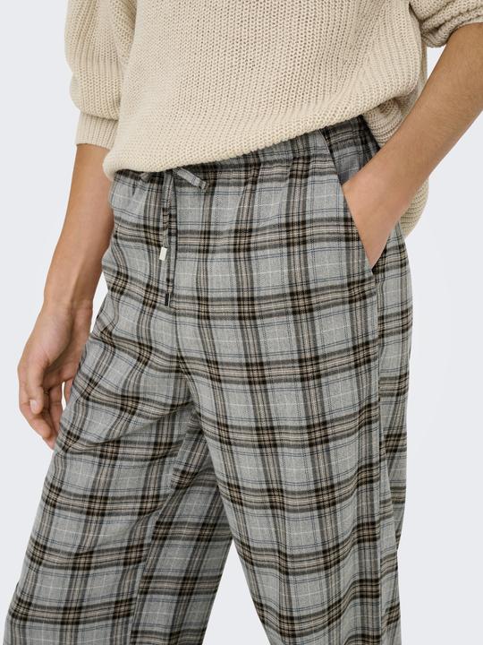 Actual product image Only ONLISADORA Weiter Beinschnitt Hose Hose (32)