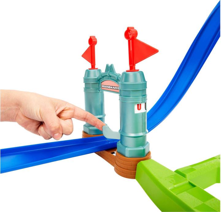 Actual product image Hot Wheels Mario Kart Circuit Slam Race Track