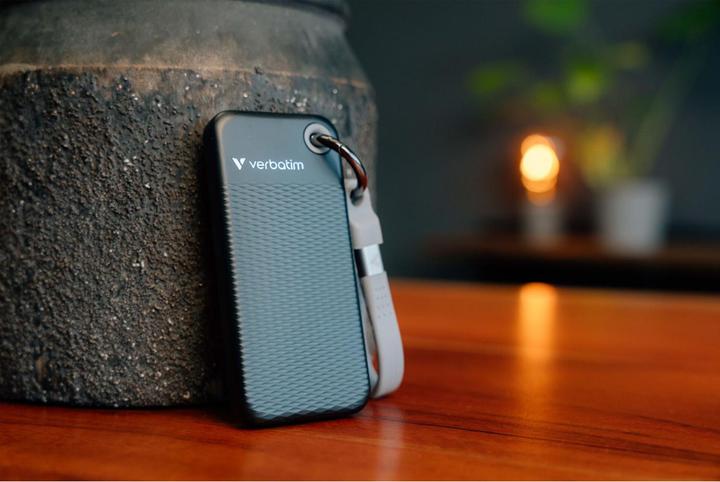 Actual product image Verbatim Pocket SSD (2000 GB)