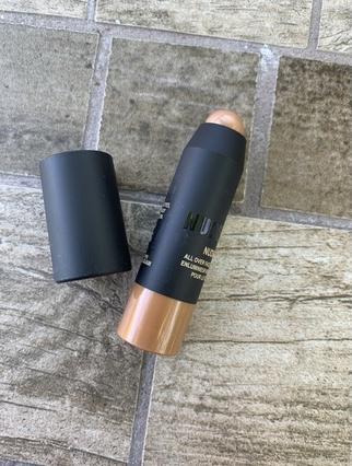 Actual product image Nudestix NUDIES All Over Face Colour in Hey Honey 0.07oz Travel Size (Hey Honey, Highlighter)