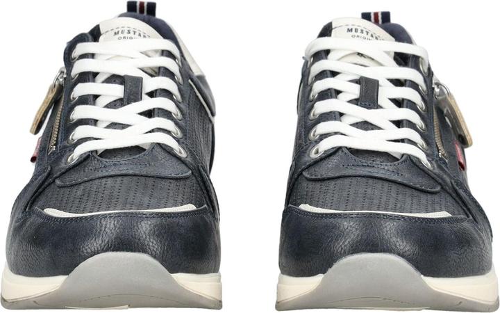 Actual product image Mustang Sneaker (42)