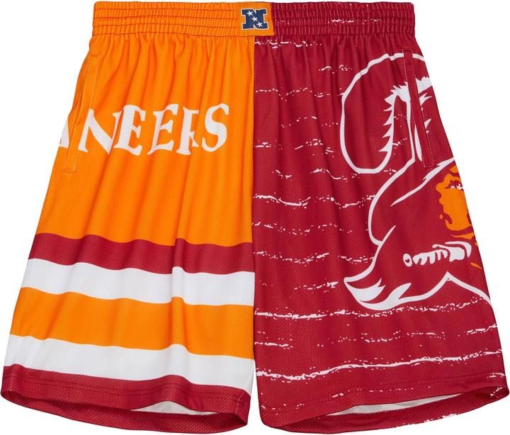 Mitchell & Ness Tampa Bay Buccaneers JUMBOTRON 3.0 Basketball Shorts - XL (XL)
