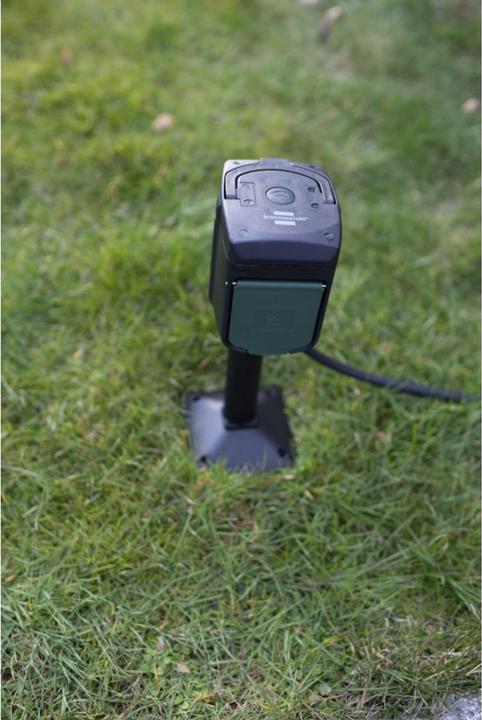 Produktbild Brennenstuhl Connect WIFI Gartensteckdose mit Erdspiess und Montageplatte IP44 2-fach 10m H07RN-F3G1,5 (2 x, CEE 7/3, 10 m)