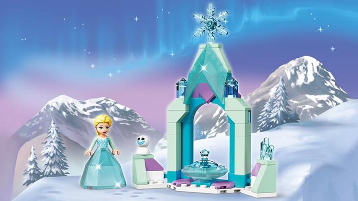 Actual product image LEGO Elsa's castle courtyard (43199, LEGO Disney)