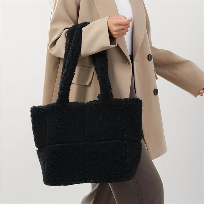Immagine prodotto Only-Bags.Store Borsa a tracolla chic in pelliccia sintetica - versatile e leggera, perfetta per il lavoro o il