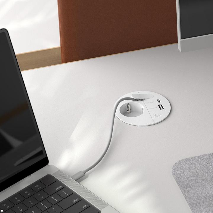 Immagine prodotto Bachmann Presa LOOP IN CHARGE USB A/C con spina angolare, bianca (938.301) (1 x, CEE 7/3, 2 m)