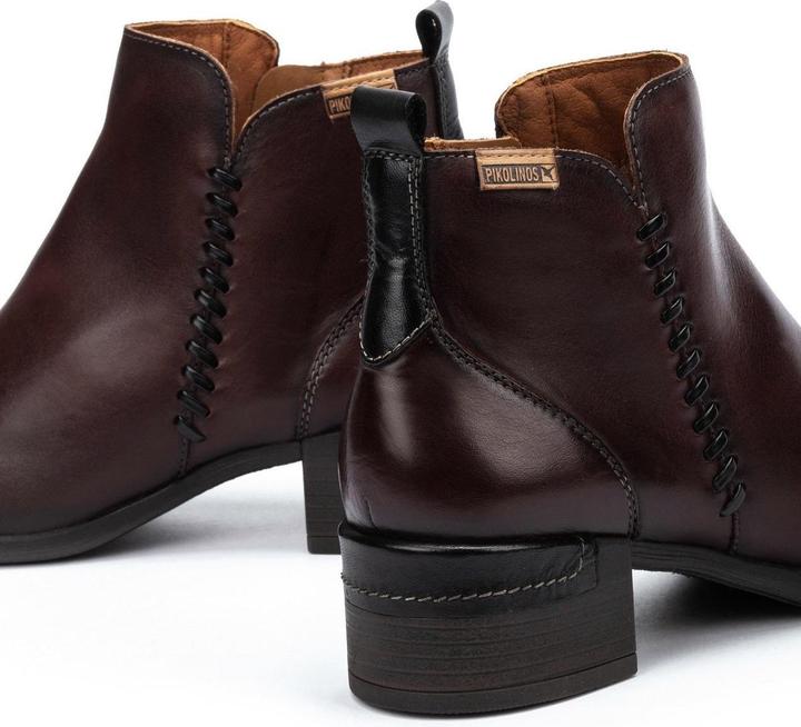 Actual product image Pikolinos Malaga (37)