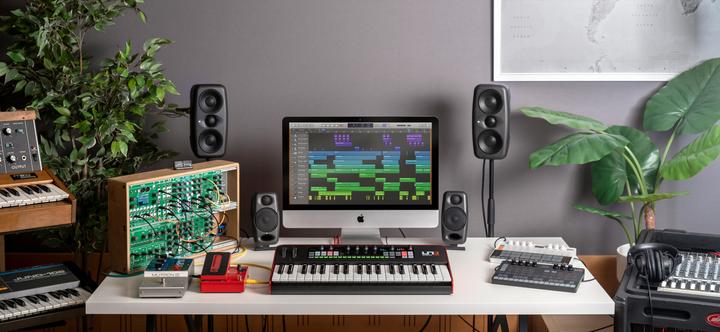 Produktbild IK Multimedia Synthesizer UNO Synth Pro