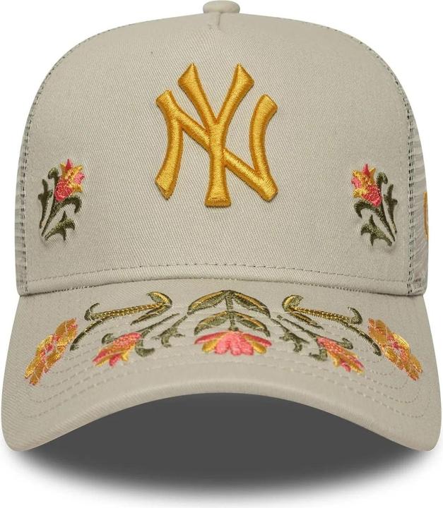 Actual product image New Era New York Yankees 9forty trucker cap (54, 55, 56)