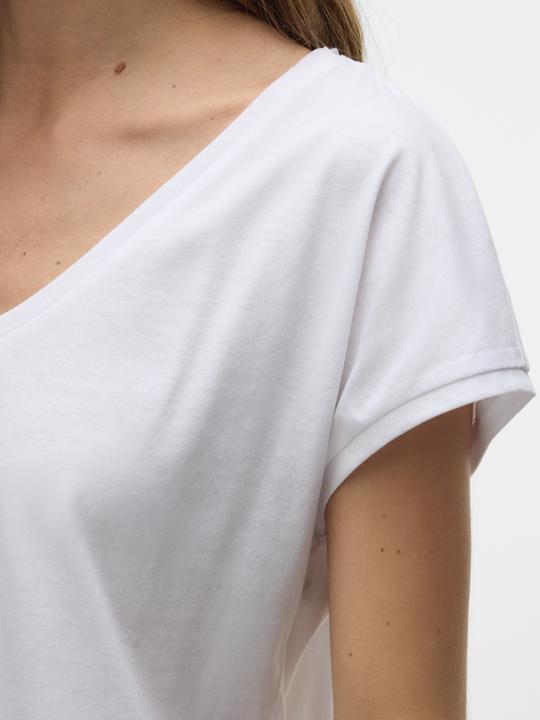 Actual product image Vero Moda Vmluna Ss V-Neck Tee Jrs Noos (S)