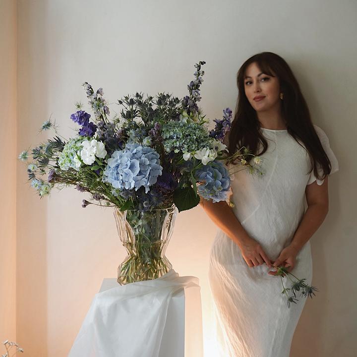 Produktbild Blooming Interiors. Von Viktoria Askerow aka @tthese beautiful thingss (Deutsch, Viktoria Askerow, 2025)