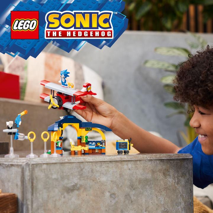 Actual product image LEGO Tails' tornado plane with workshop (76991, LEGO Sonic)