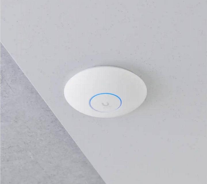 Produktbild Ubiquiti Ceiling-mounted WiFi 7 AP (4320 Mbit/s)