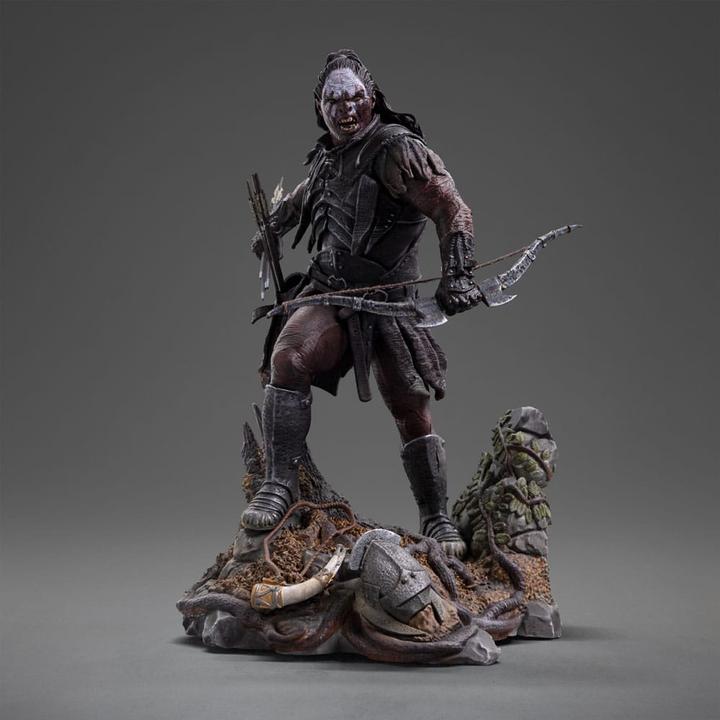 Actual product image Iron Studios The Lord of the Rings Art Scale Statue 1/10 Lurtz, Uruk-Hai Leader 23 cm
