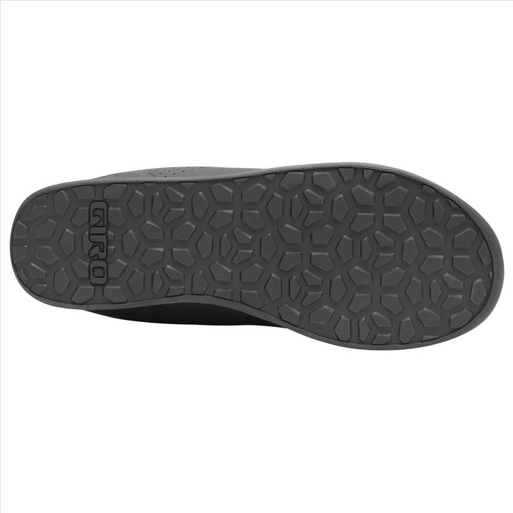 Actual product image Giro Latch (40)