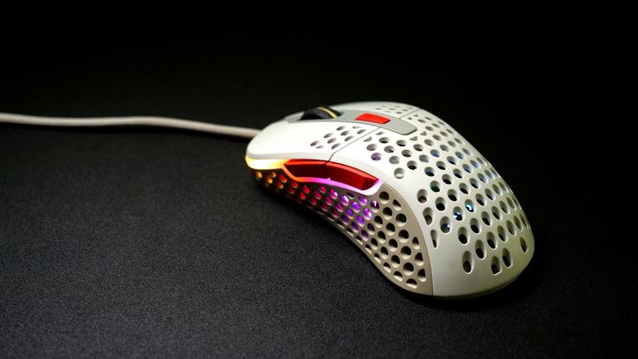 Actual product image CHERRY xtrfy M4 RGB Retro Edition (Cable)