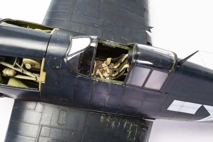 Actual product image Airfix Grumman F6F-5 Hellcat 1:24 kit