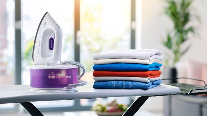 Actual product image Braun CareStyle Compact IS2044 (2200 W, 350 g/min)