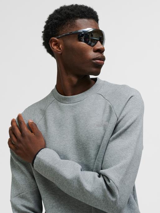 Produktbild hummel Hmltech Fleece Regular Crew (M)