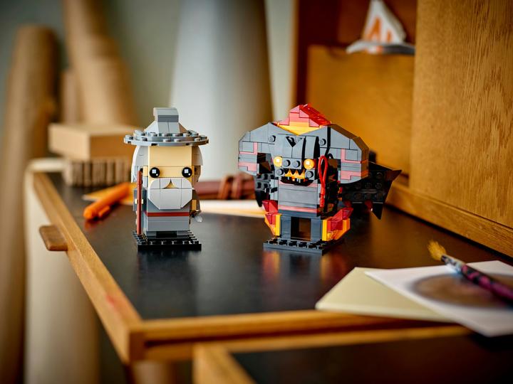 Actual product image LEGO BrickHeadz - Gandalf the Grey and Balrog (40631, LEGO Brickheadz)