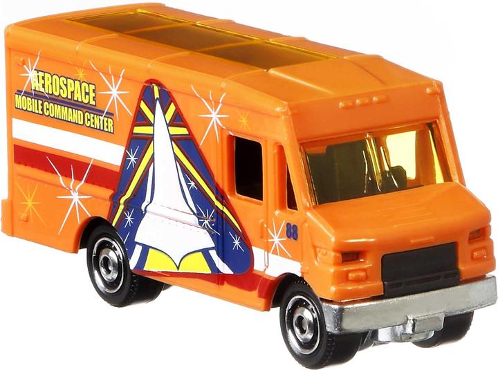 Produktbild Matchbox Super Convoy Sortiment, Sattelzug mit abnehmbaren Sattelschlepper, ein zusätzliches Fahrzeu