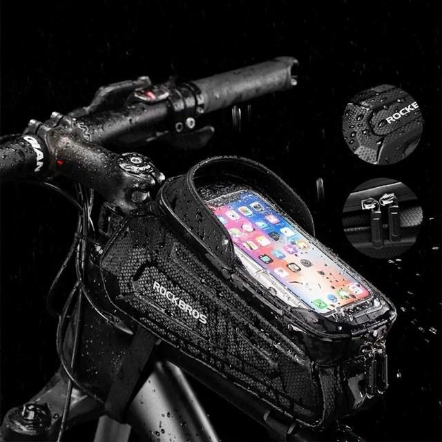 Actual product image Rockbros B68-1 armoured bicycle bag for phone 1.5l - black (1.70 l, Luggage carrier bag)