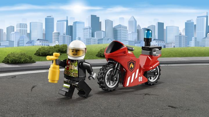Produktbild LEGO Feuerwehr-Löscheinheit (60108, LEGO City)
