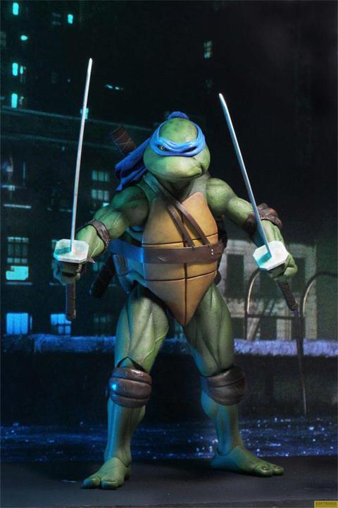 Actual product image Neca Teenage Mutant Ninja Turtles: Leonardo 1/4