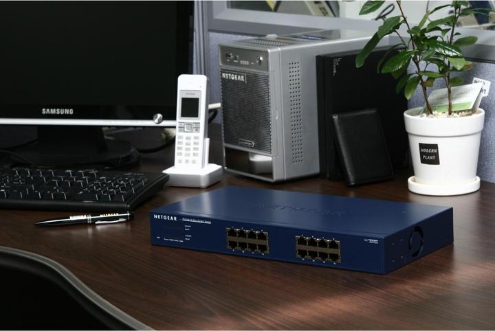 Actual product image Netgear Jgs516 (16 Ports)