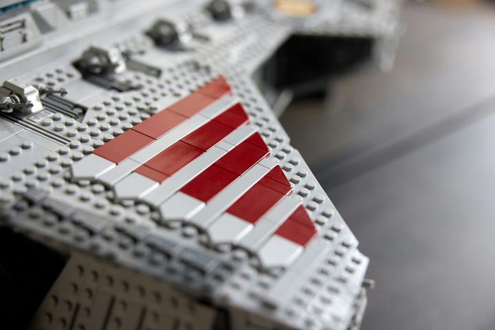 Immagine prodotto LEGO Incrociatore d’attacco della Repubblica classe Venator (75367, LEGO Star Wars, Set LEGO rari)