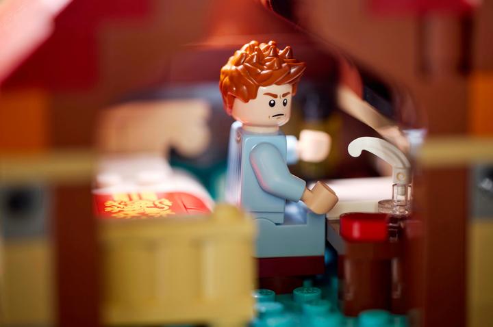 Actual product image LEGO The Foxhole - Collector's Edition (76437, LEGO Harry Potter, LEGO Rare Sets)