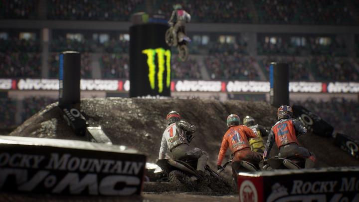 Immagine prodotto Milestone Monster Energy Supercross il videogioco ufficiale 4 (Xbox Series X, Xbox One X, Multilingue)