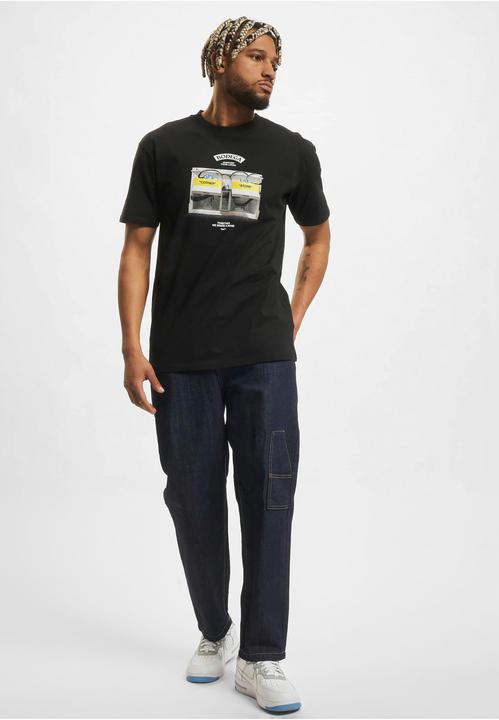 Actual product image Urban Classics Bodega Oversize Tee - 18957 (5XL)