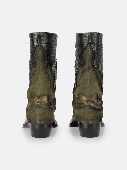 Actual product image Felmini CRETA D608, the irreverent cowboy boot from, is equipped with metallic leather parts that are (41)