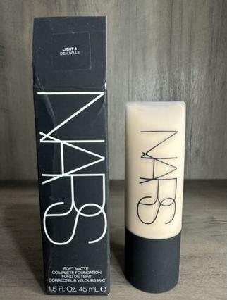 NARS Cosmetics Soft Matte Complete Foundation Deauville (Deauville)