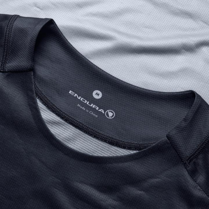 Image du produit Endura Core Printed L/S Tee Bk (3XL)
