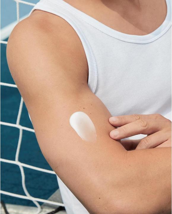 Produktbild NIVEA MEN Vitalisierende Body Lotion (Körpercreme, 250 ml)