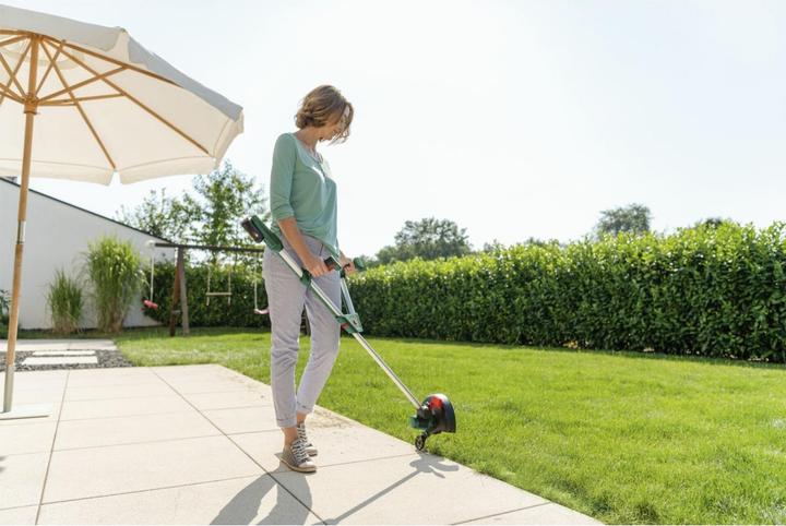 Actual product image Bosch Home & Garden UniversalGrassCut 18V-26 (Trim line)