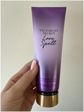 Produktbild Victoria's Secret Love Spell Parfümierte Lotion - 236 ml (Körperlotion, 236 ml)