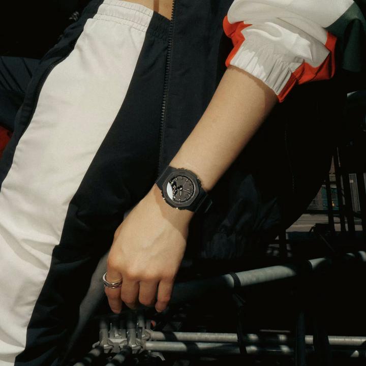 Image du produit G-Shock GMA-P2100BB-1AER (Chronographe, 40 mm)
