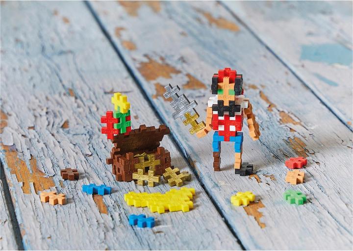 Actual product image Plus-Plus Pirate