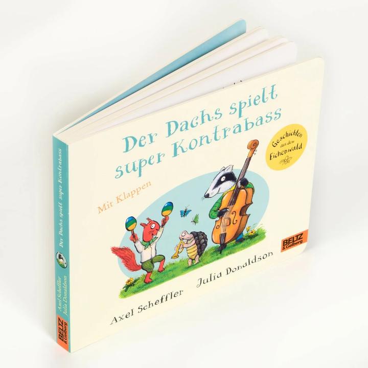 Actual product image The badger plays super double bass (cardboard edition with flaps) (German)